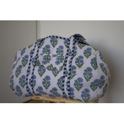 Sac de voyage matelassé bleu à fleurs