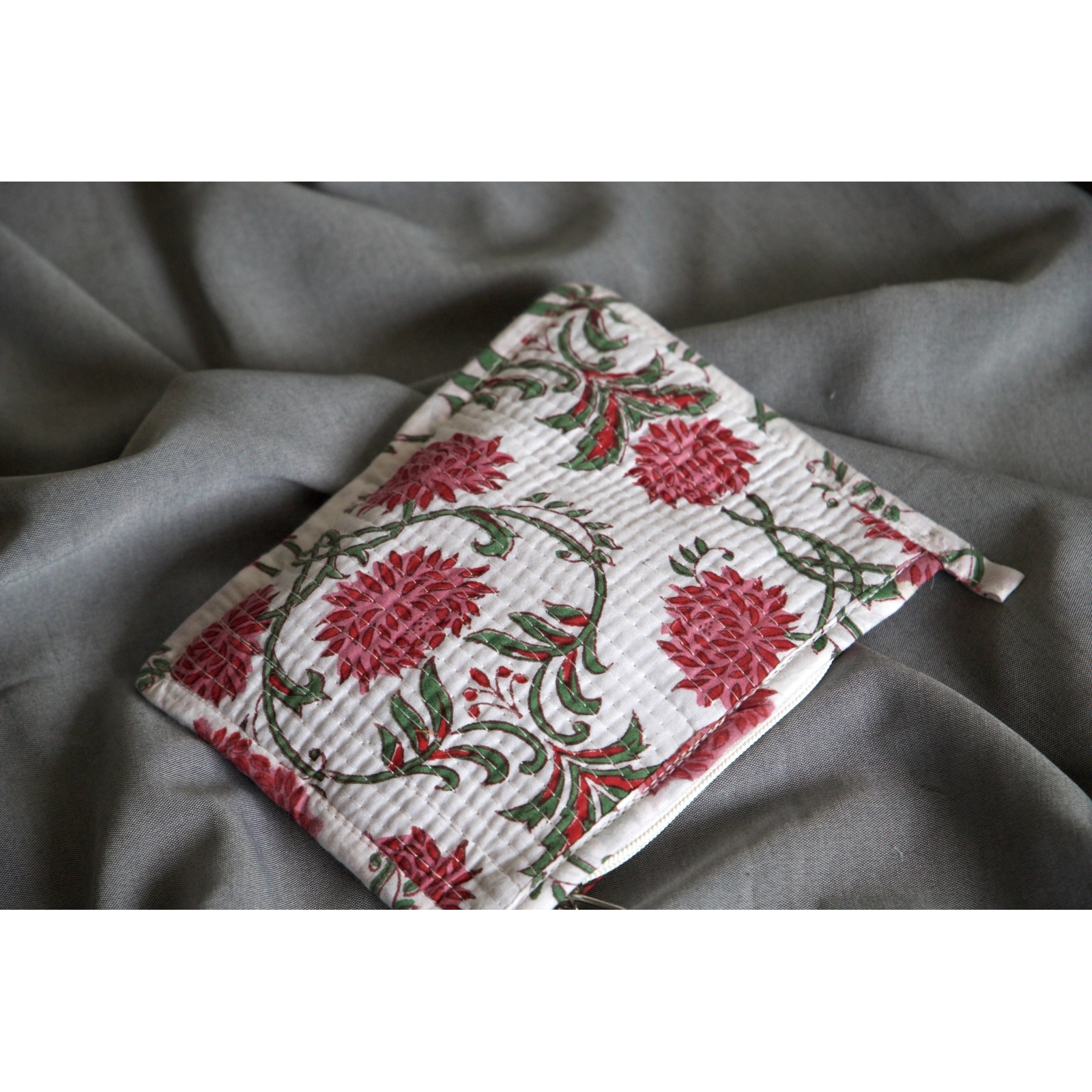 copy of Pochette en coton matelassé bleu rose vert