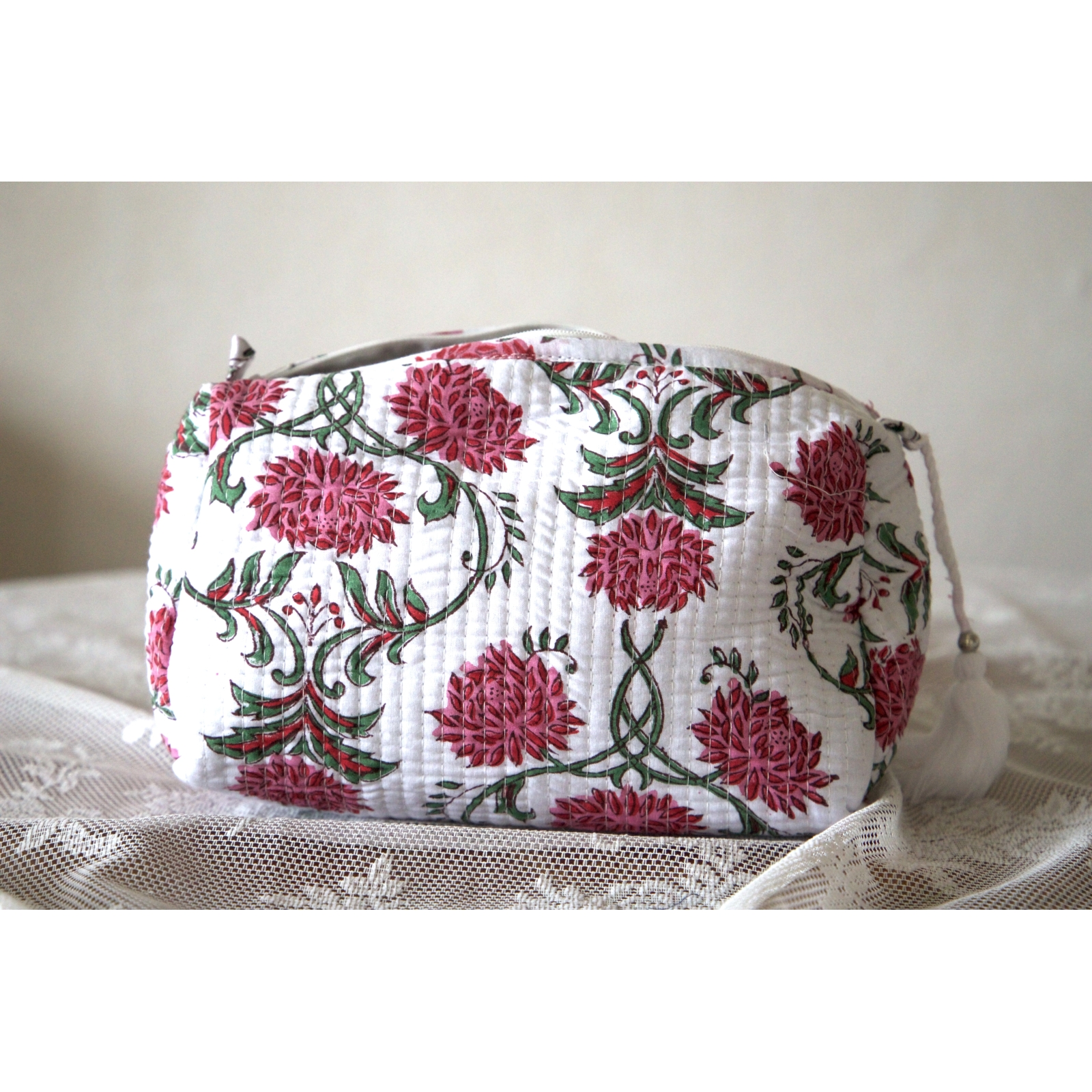 Trousse de toilette matelassée fleurs rose