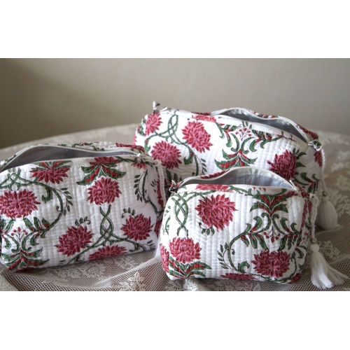 Trousse de toilette matelassée fleurs rose