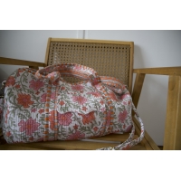 Sac de voyage matelassé fleuris blanc orange rose