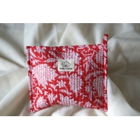 Pochette en coton matelassé rouge