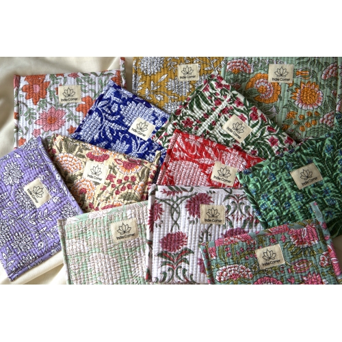 Pochette en coton matelassé moutarde