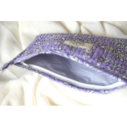 Pochette en coton matelassé violet
