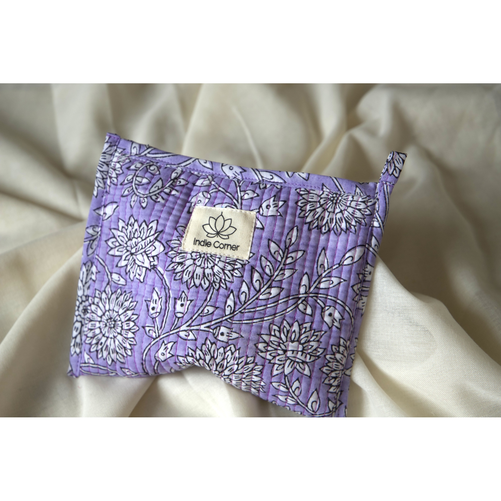 Pochette en coton matelassé violet