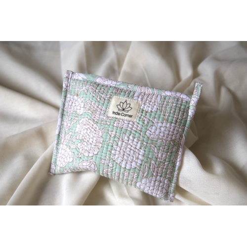 Pochette en coton matelassé vert