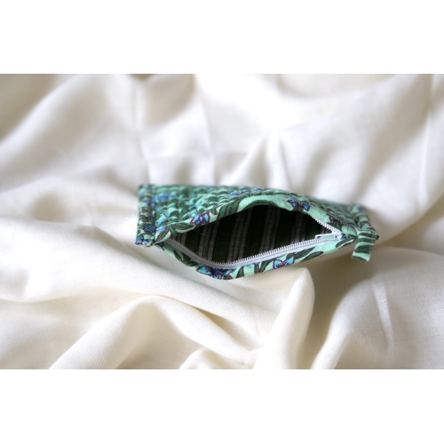 Green and blue quilted coin pouch