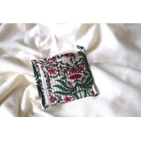 Pink and green flowers quilted coin pouch