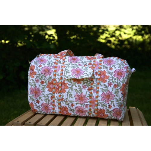 Sac de voyage matelassé fleuris blanc orange rose