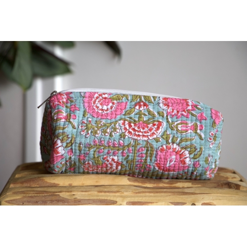 Trousse à crayon matelassé bleu rose vert