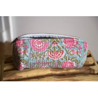 Trousse à crayon matelassé bleu rose vert