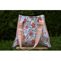 Sac cabas en coton matelassé fleuris blanc orange rose