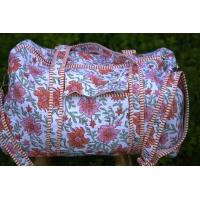 Sac de voyage matelassé fleuris blanc orange rose