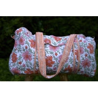 Sac de voyage matelassé fleuris blanc orange rose